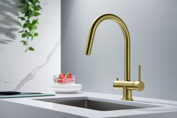 Prezentacja baterii CYRUS w&nbsp;nowoczesnej kuchni