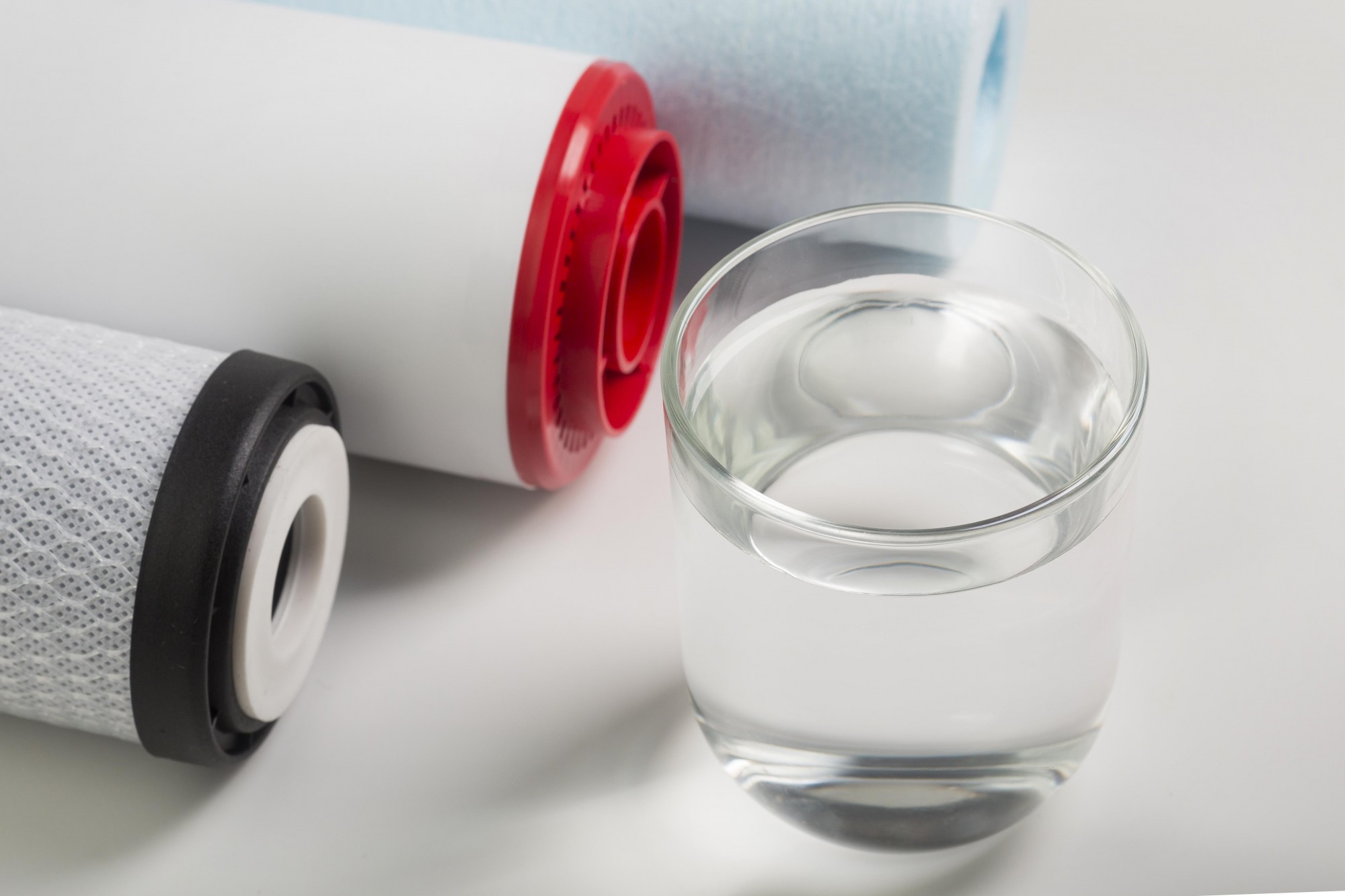 Czym usunąć bakterie w wodzie do picia?